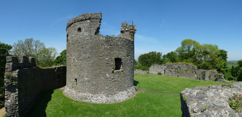 (10) Dundrum Castle.jpg